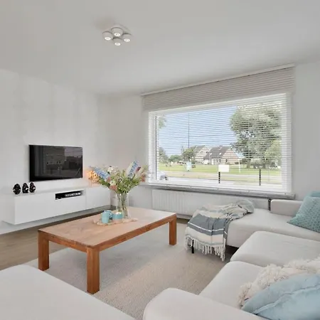 Huswell - Spacious With Garden Near The & Sea 別荘 *