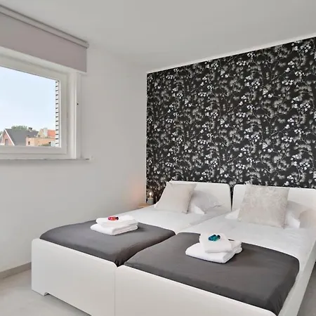 別荘 Huswell - Spacious With Garden Near The & Sea ミデルケルケ